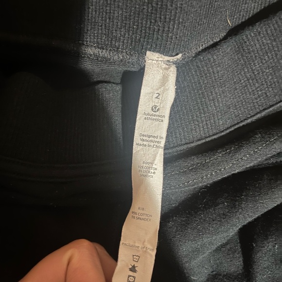 F26 Lululemon Pants - Picture 4 of 4